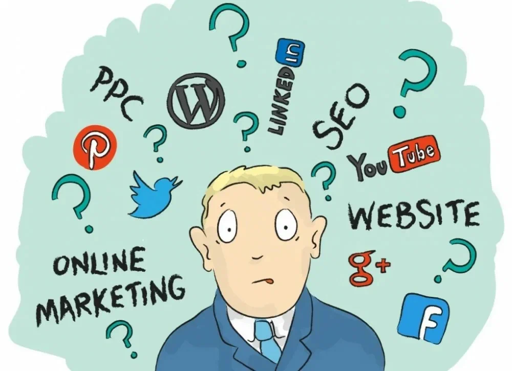 Мужчина среди вопросов о цифровом маркетинге